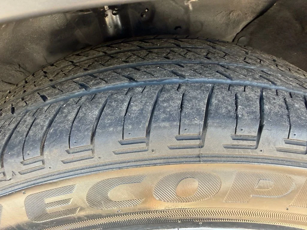 Used 2025 Silver Honda LX image 34