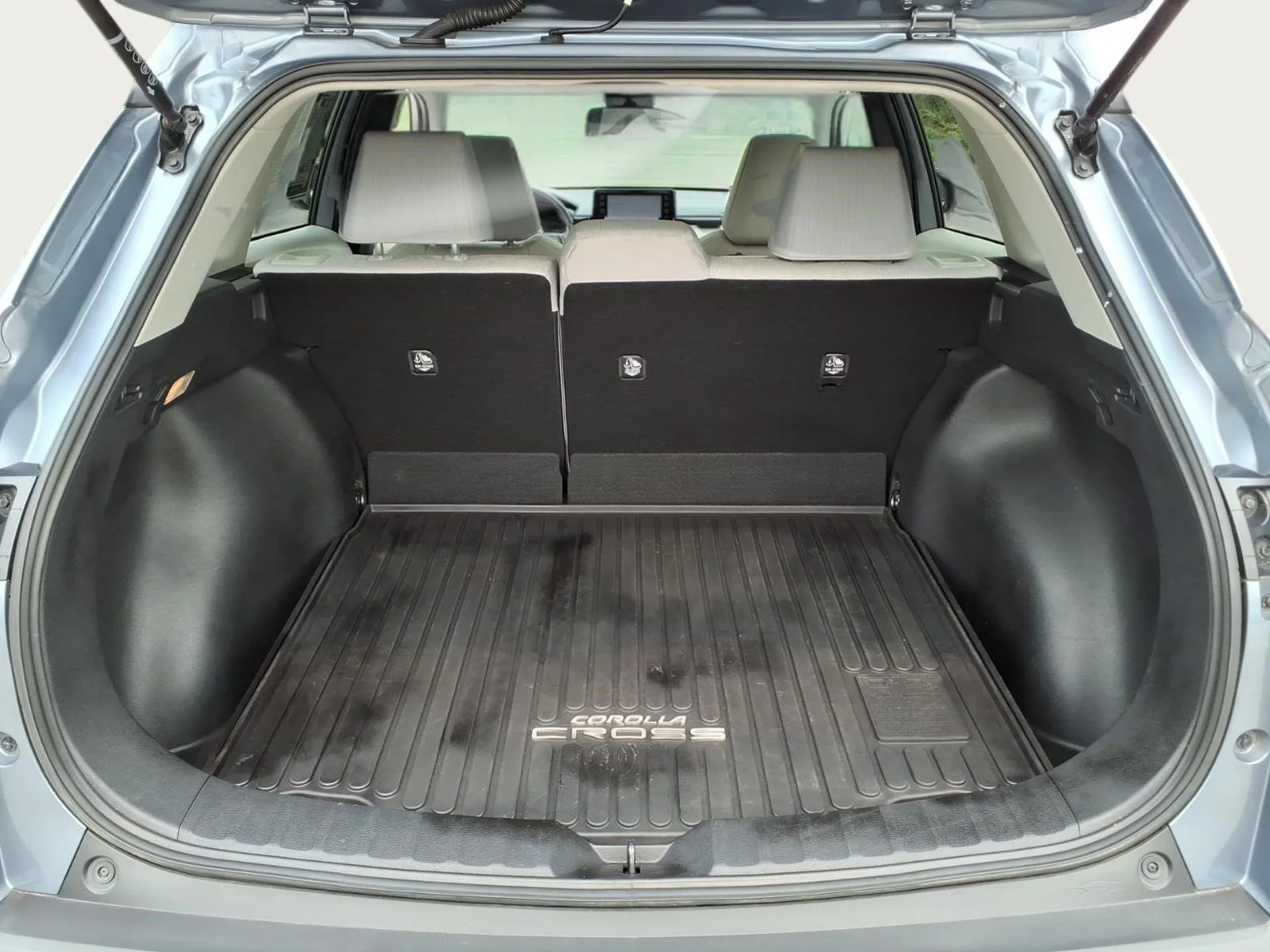 Used 2022 Celestite 1k3 Toyota LE image 14