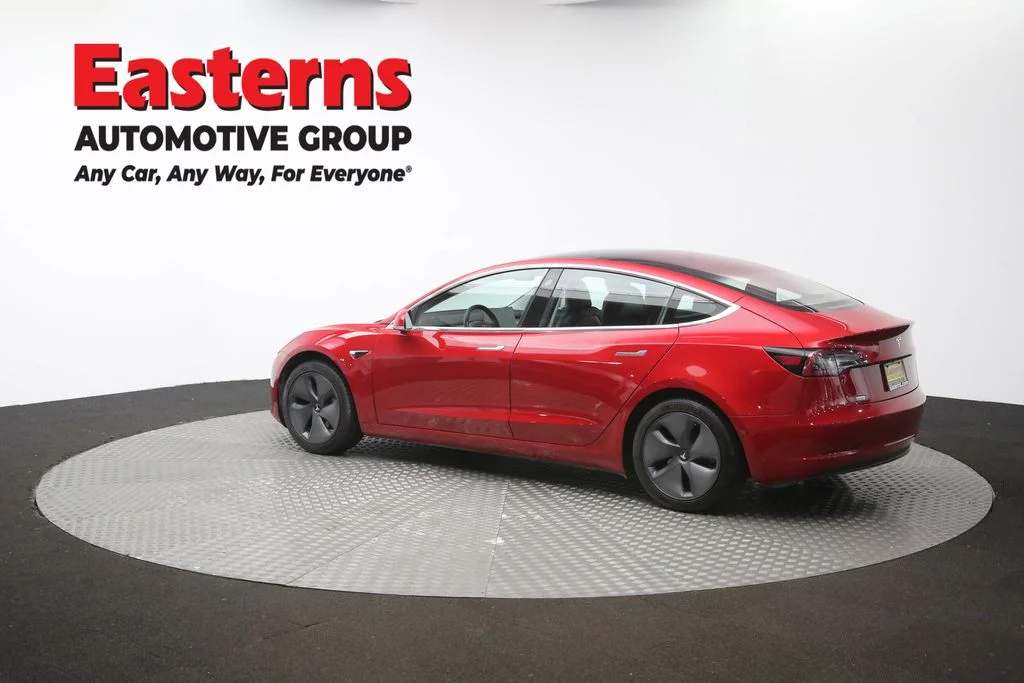 Used 2018 Red Tesla Long Range image 57