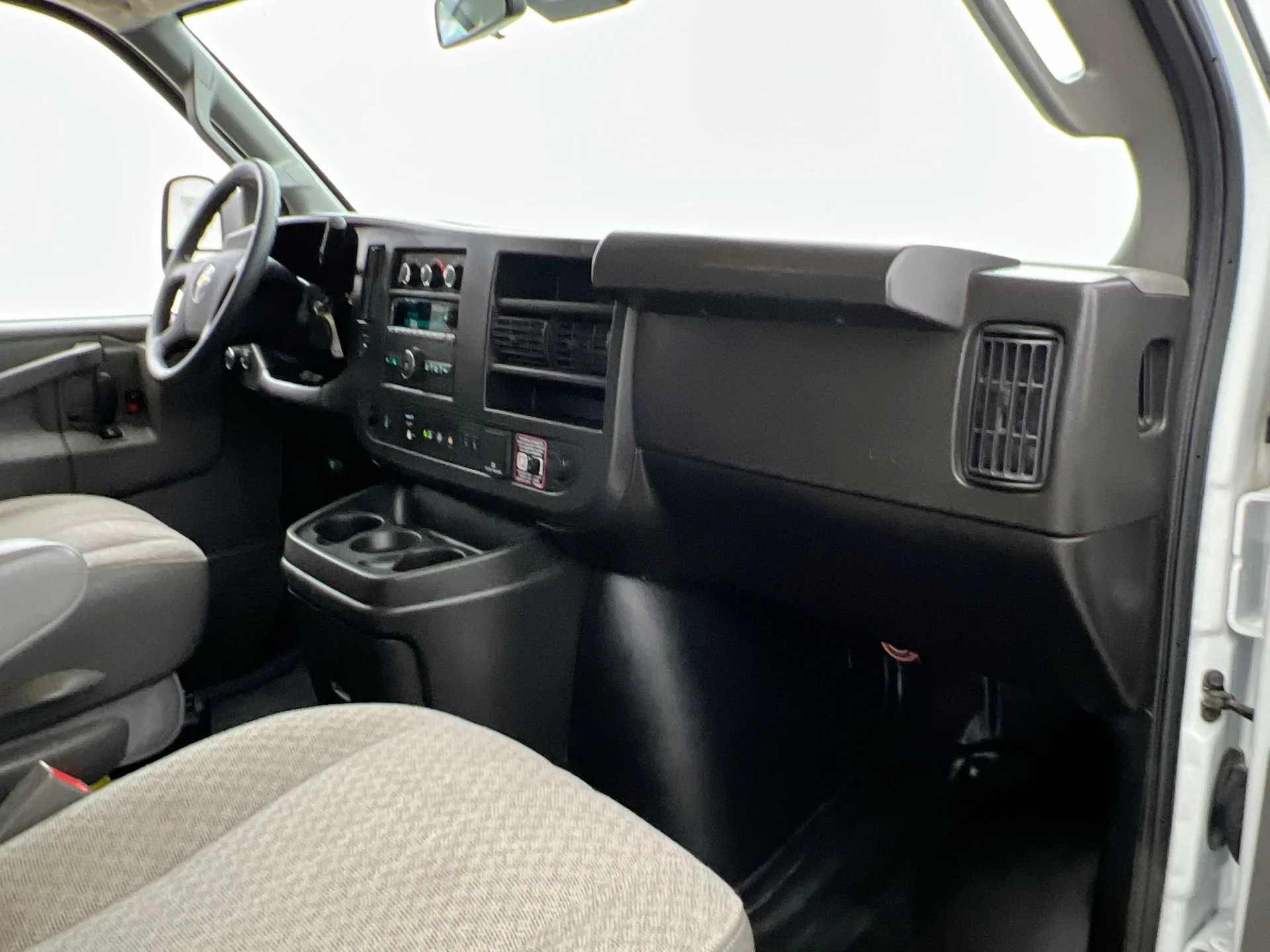 Certified Used 2025 White Chevrolet LT image 12