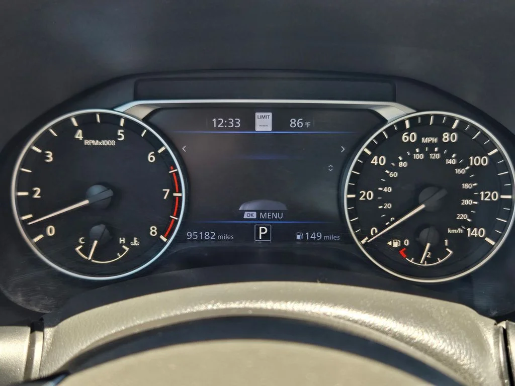 Used 2019 Black Nissan 2.5 SL image 20
