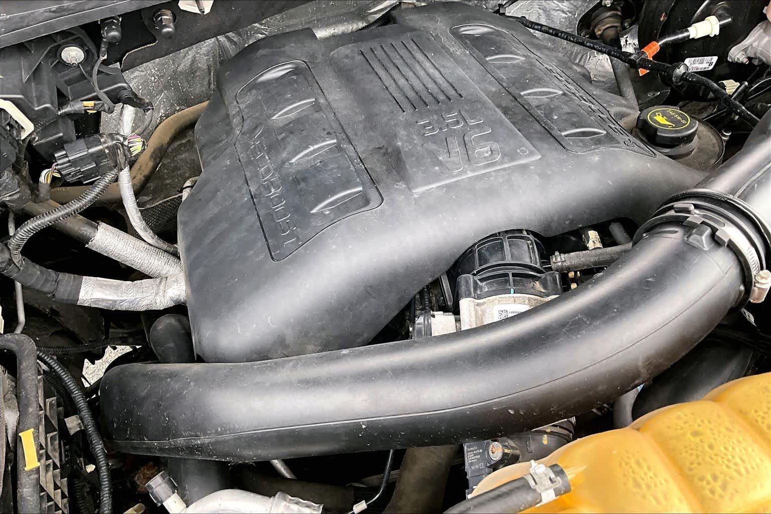 Used 2016 Blue Jeans Metallic Ford Platinum image 31
