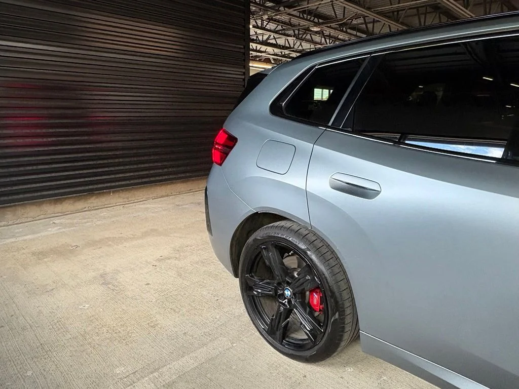 Used 2025 Gray Metallic BMW M50 xDrive image 10