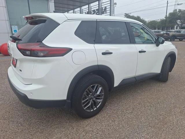 Used 2025 White Nissan S image 7