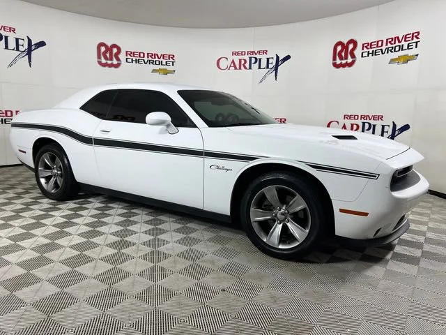2015 Dodge Challenger SXT