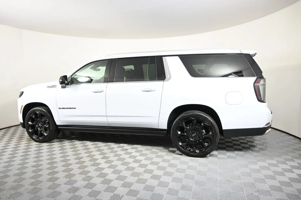 New 2026 Polar White Tricoat Chevrolet High Country image 3