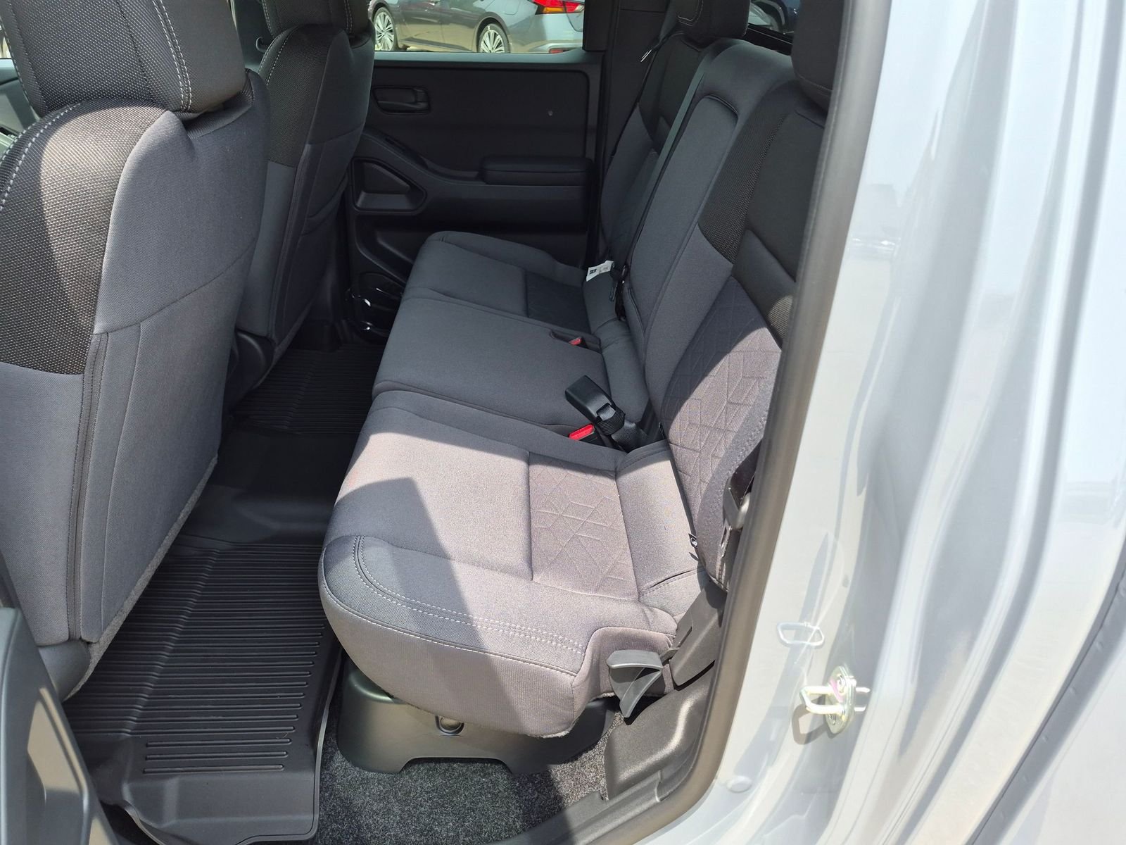 New 2026 Boulder Gray Pearl Nissan Crew Cab SV image 18