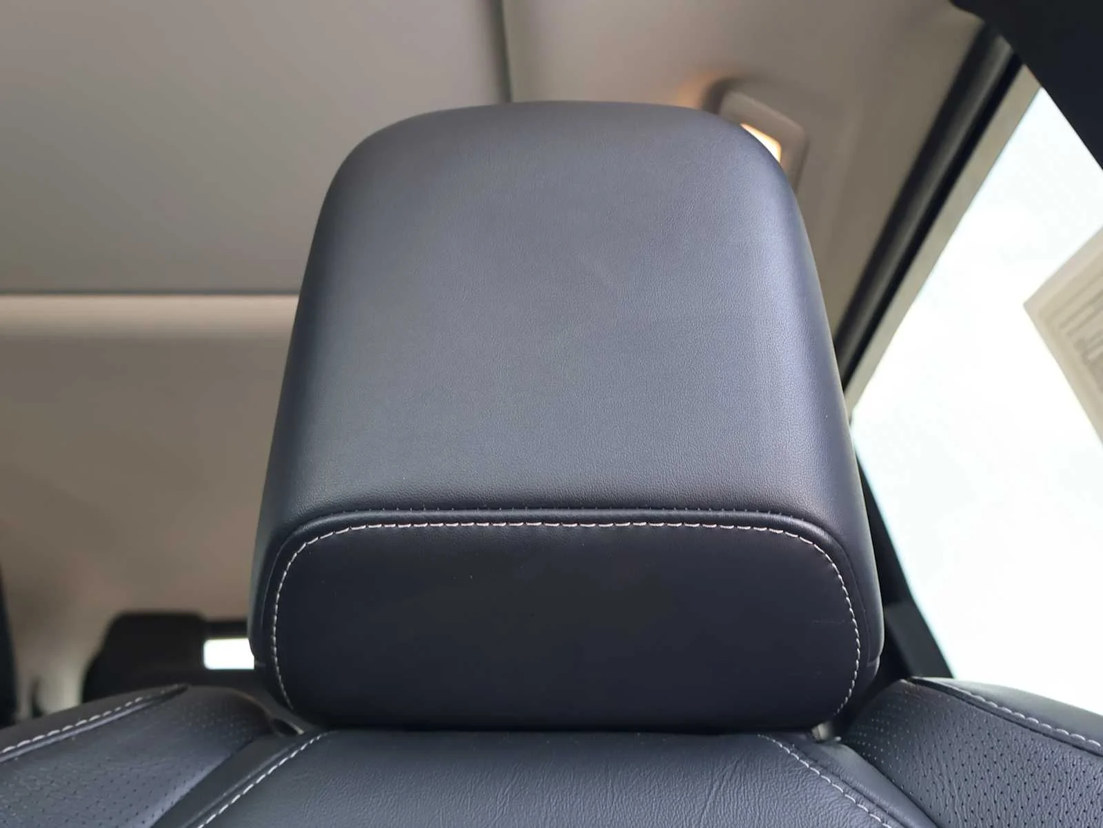 Certified Used 2023 Mineral Black INFINITI PURE image 15