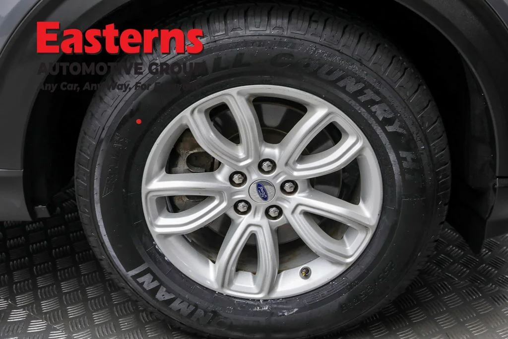 Used 2021 Gray Ford Base image 31
