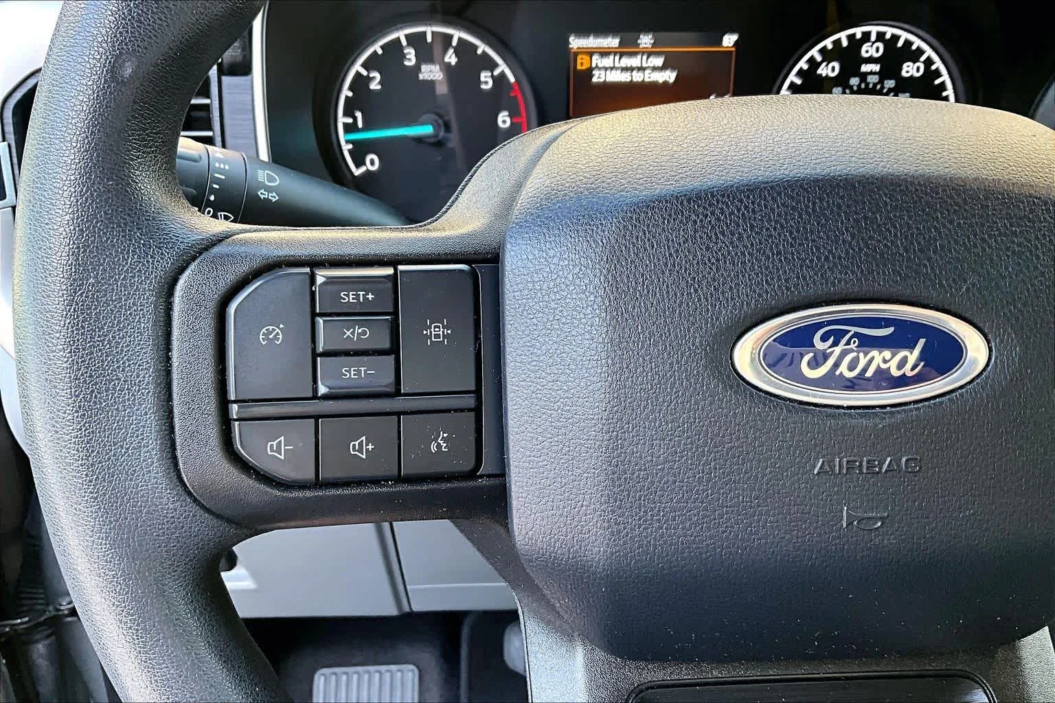 Used 2023 Iconic Silver Metallic Ford XLT image 44