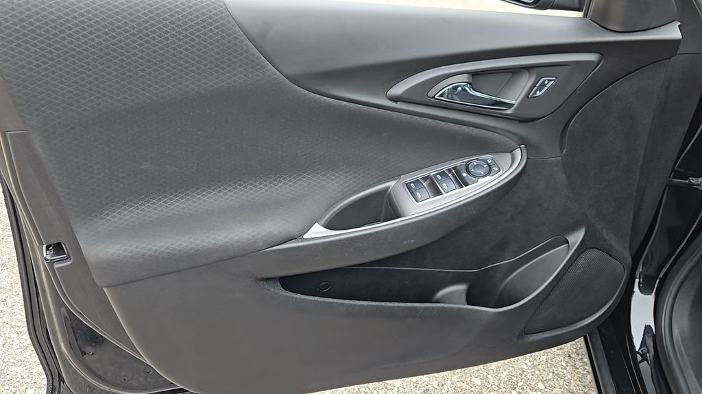 Used 2024 Black Chevrolet RS image 7