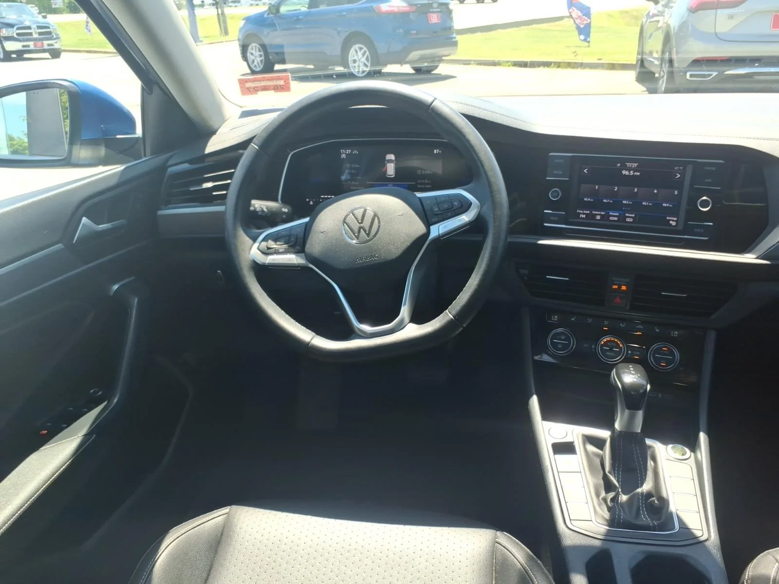 Used 2024 Blue Volkswagen 1.5T SE image 16