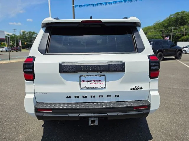 Used 2025 White Toyota SR5 image 6