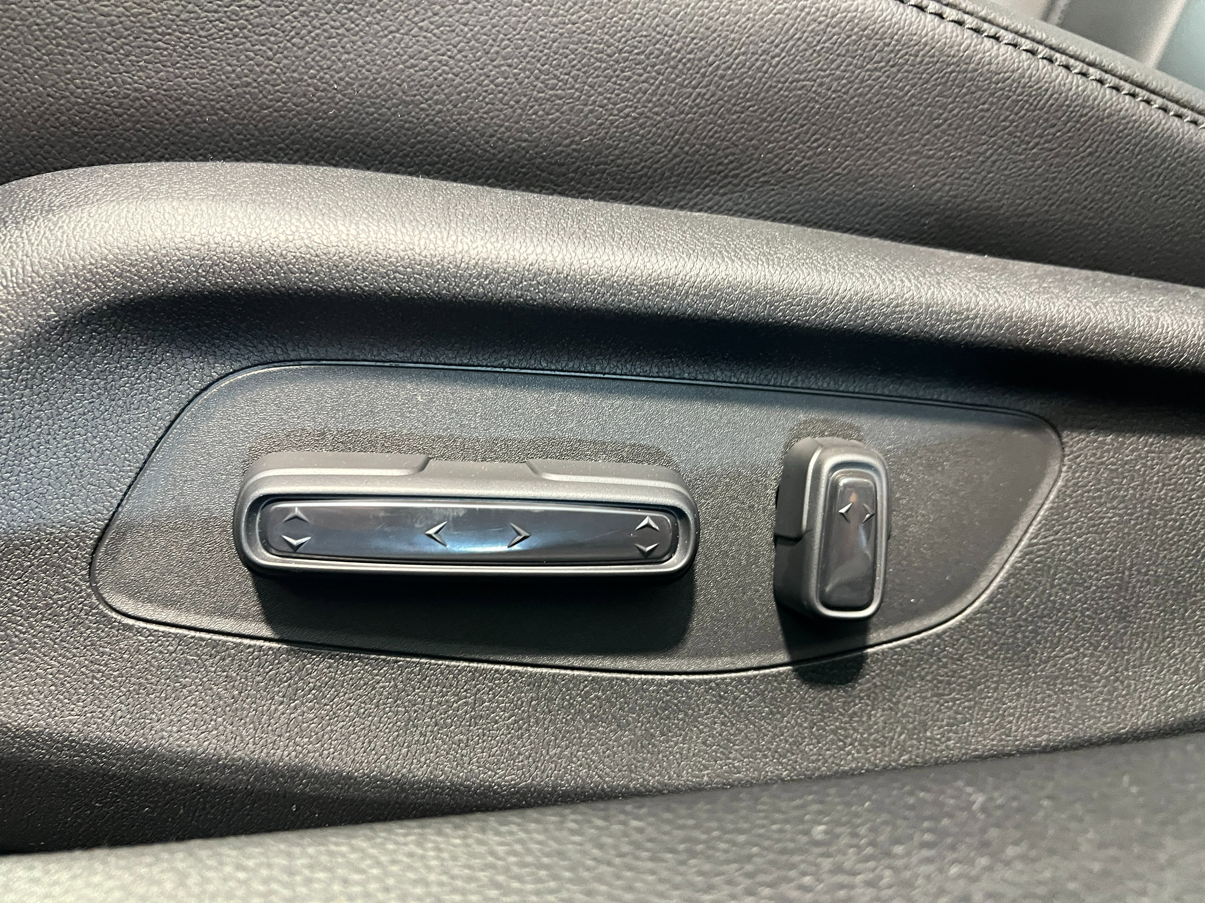 2025 Acura Integra Base - Photo 11