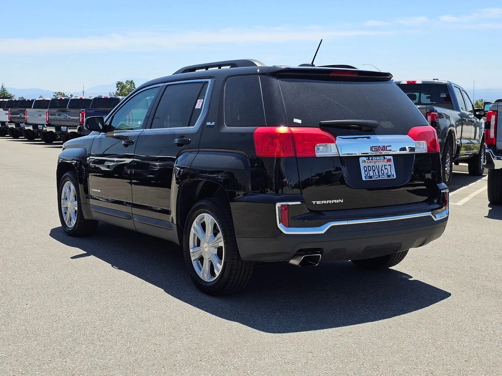 Used 2017 Onyx Black GMC SLE-2 image 4