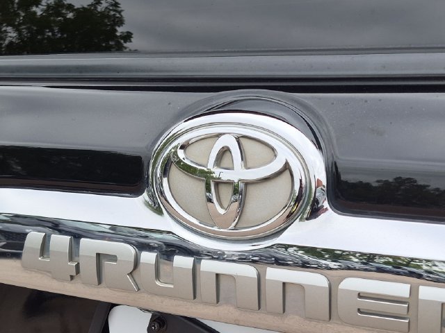 2016 Toyota 4Runner Limited - Photo 25