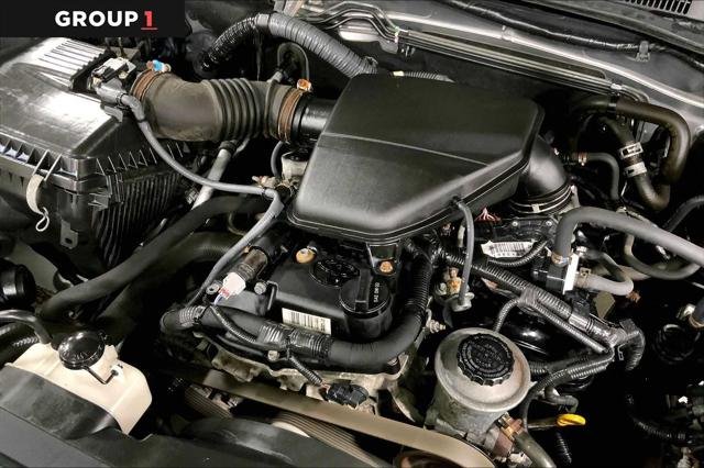 Certified Used 2017 SILVER ME Toyota  image 31