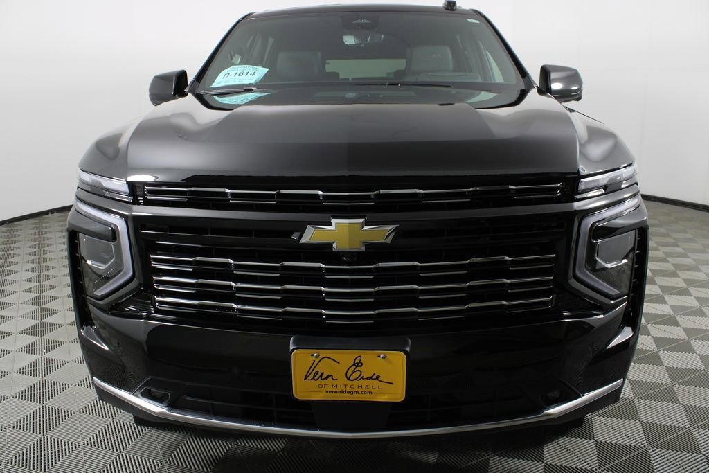 2026 Chevrolet Suburban High Country - Photo 2