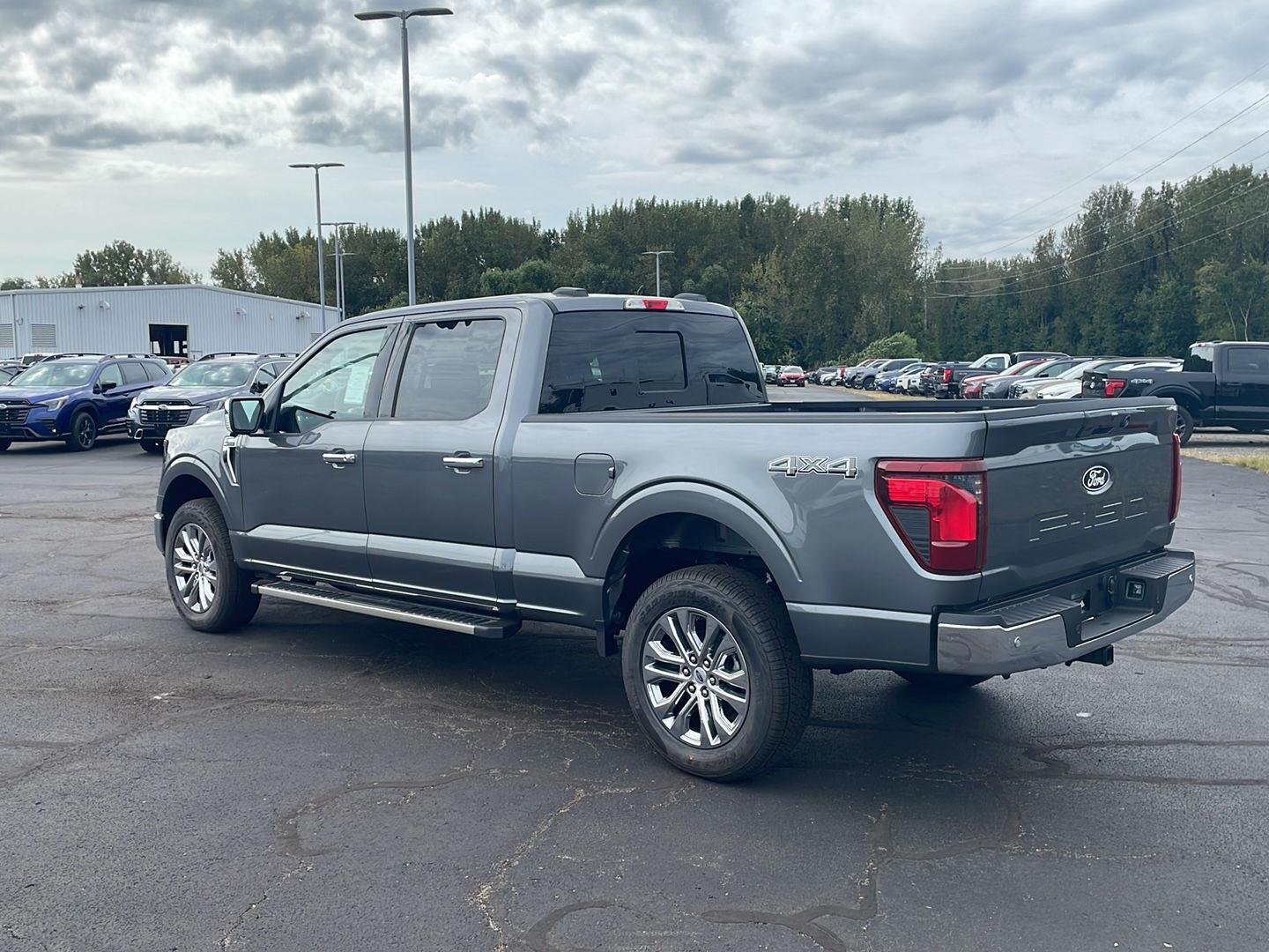 New 2026 Carbonized Gray Metallic Ford XLT image 3