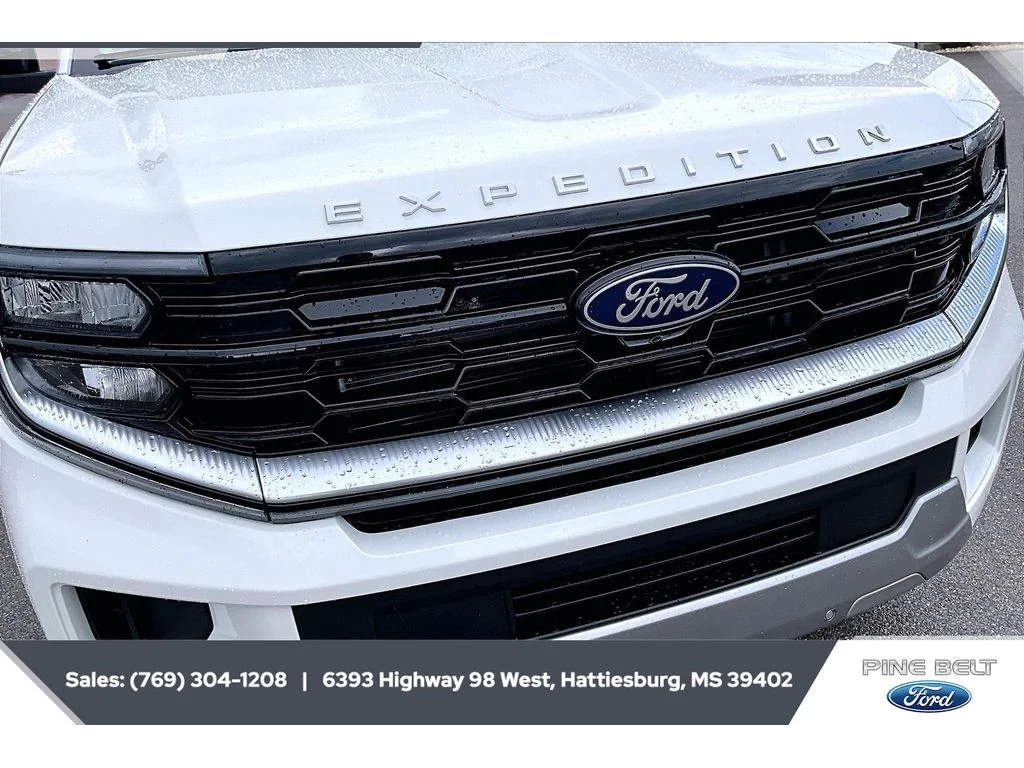 New 2026 Star White Metallic Tri-Coat Ford MAX Platinum® image 22