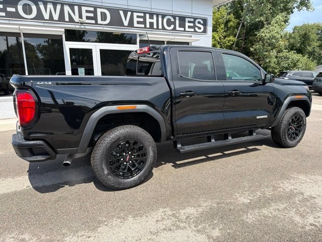 Used 2026 Onyx Black GMC Elevation image 3