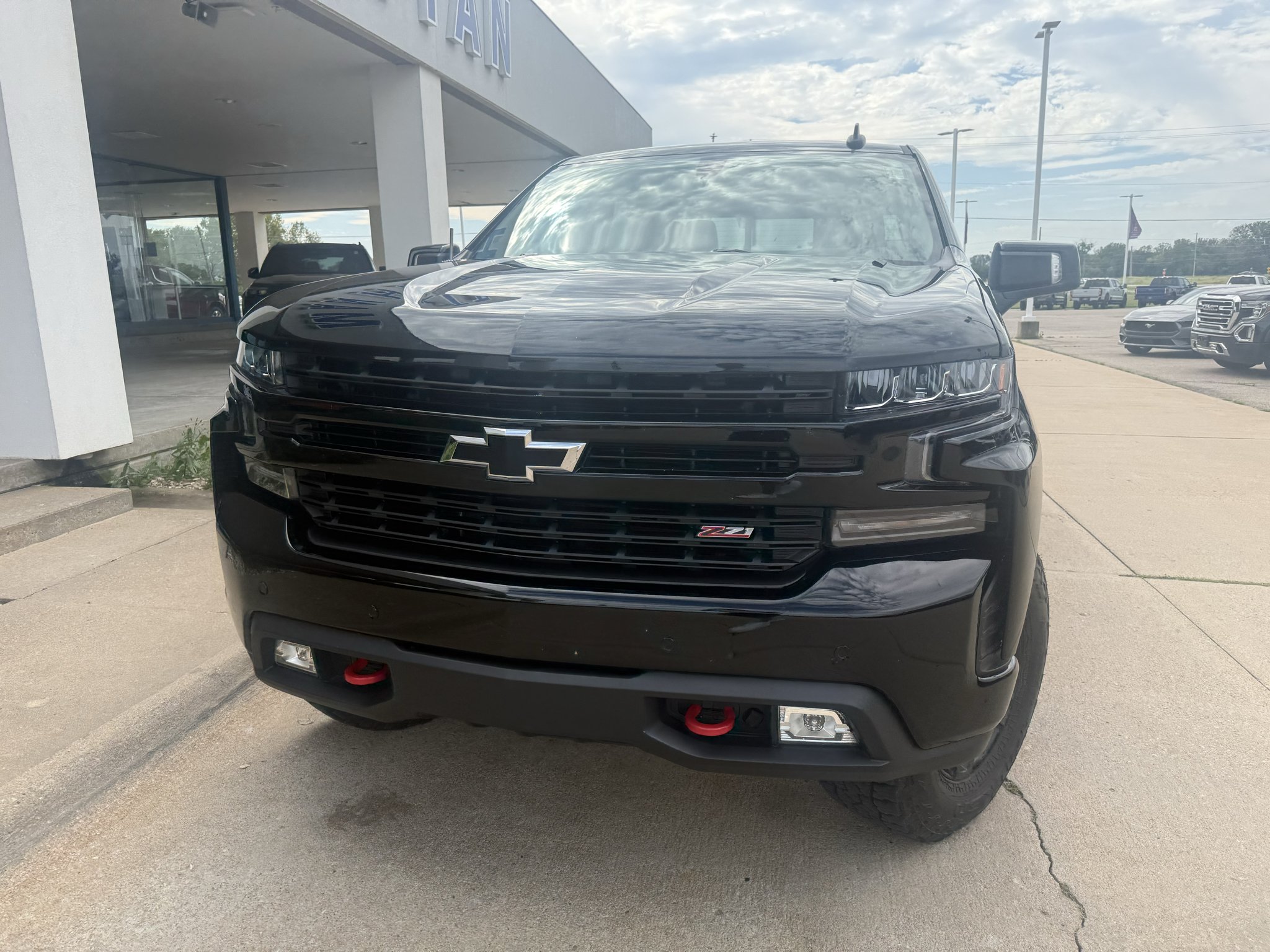 Used 2022  Chevrolet LT Trail Boss image 9