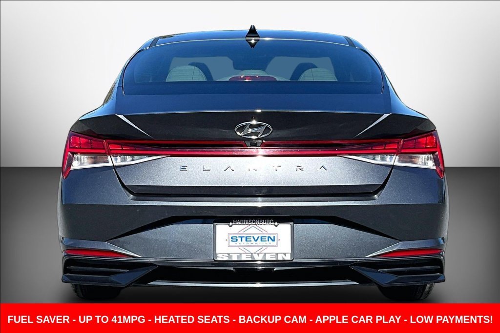 Used 2022 Gray Hyundai SEL image 5
