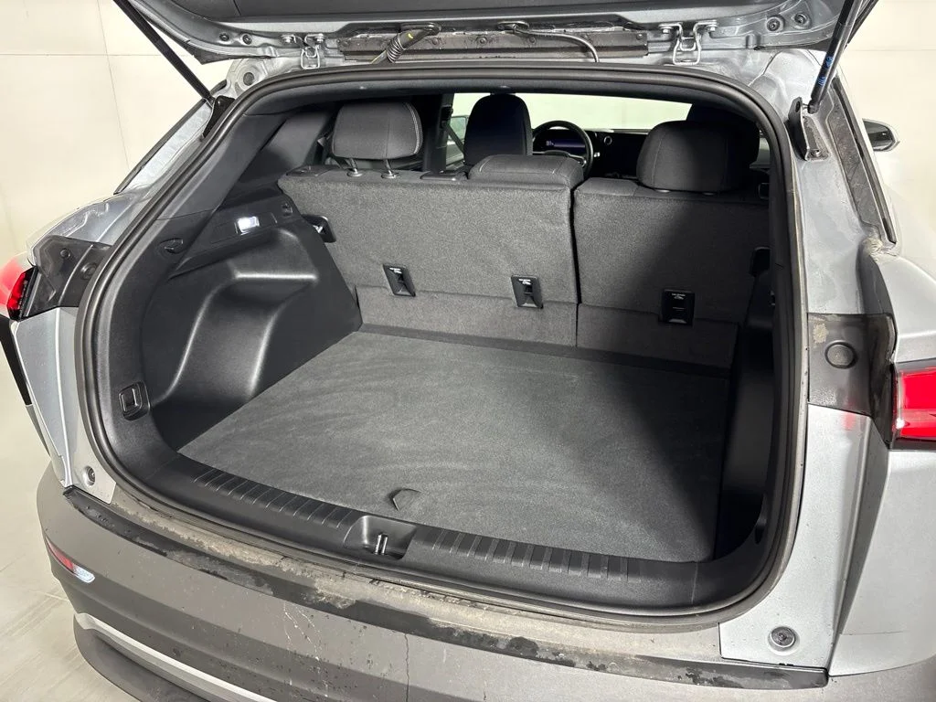 Used 2025 Gray Chevrolet LT image 26