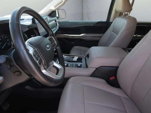 Used 2022 White Metallic Ford XLT image 16