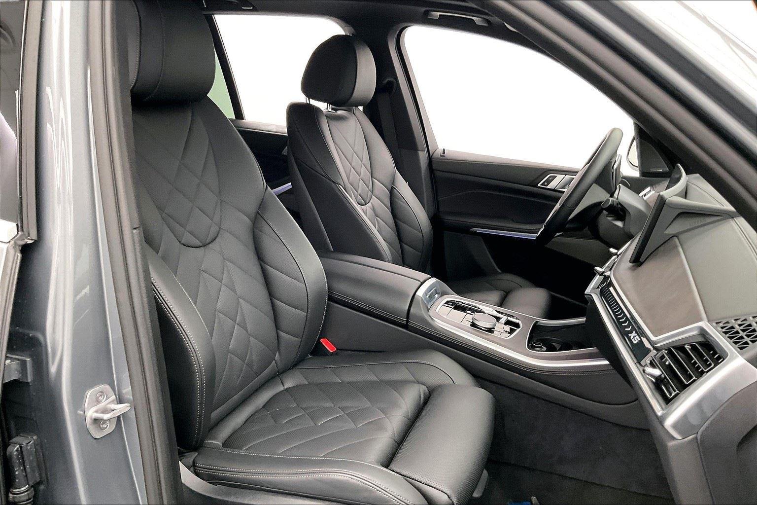 Certified Used 2024 Skyscraper Grey Metallic BMW xDrive40i image 5