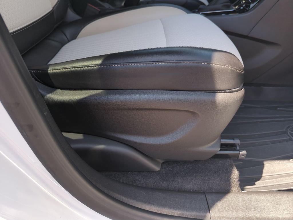Used 2019 White Buick Sport Touring image 36