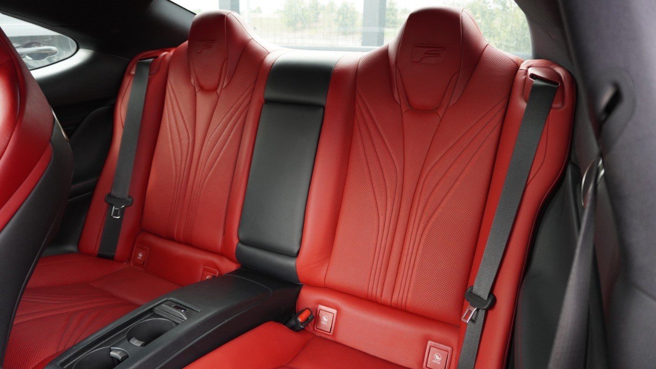 Used 2015 Black Lexus  image 21