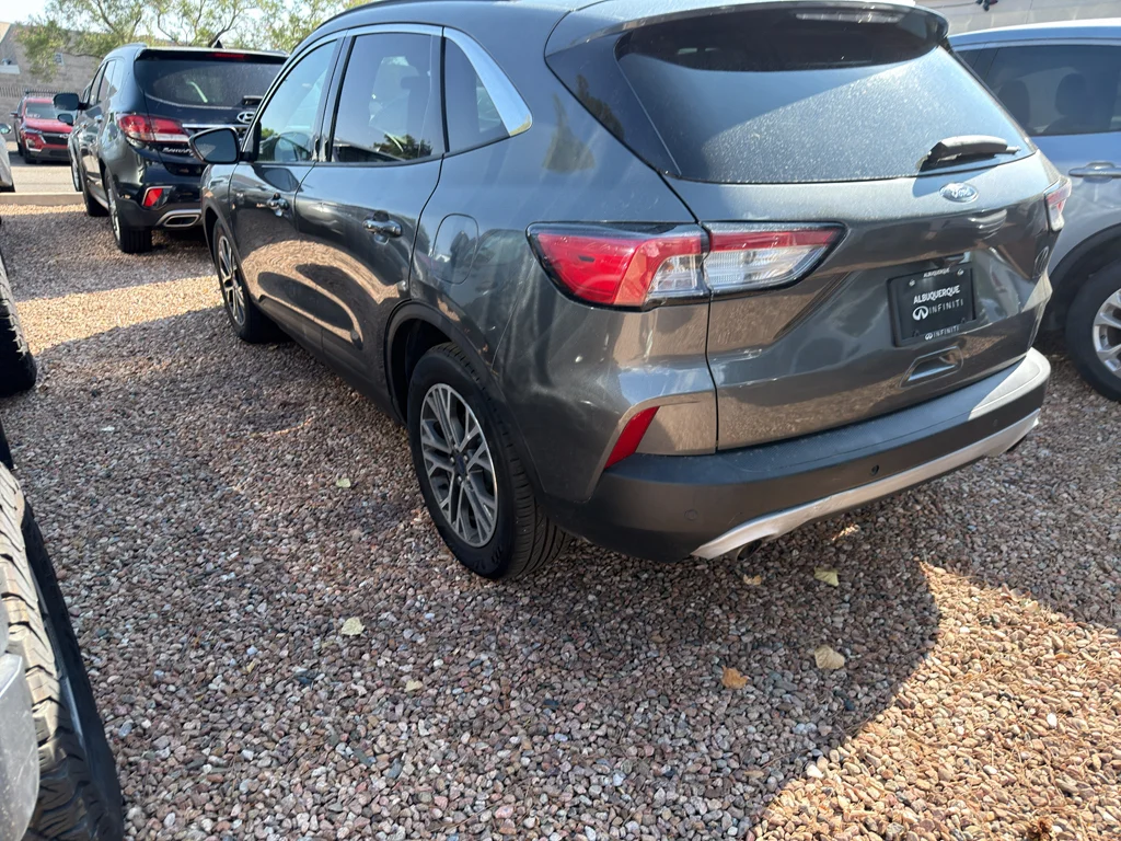Used 2020 Magnetic Metallic Ford SEL image 5