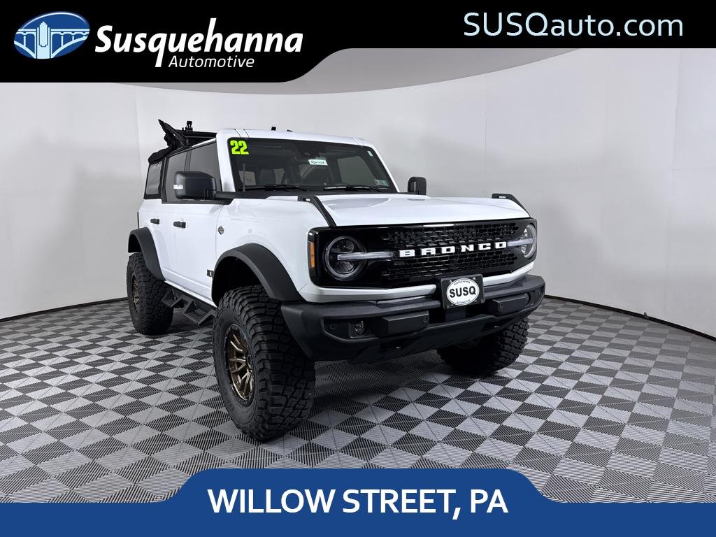 Oxford White 2022 Ford Bronco SUV / Crossover Four-Wheel Drive Automatic