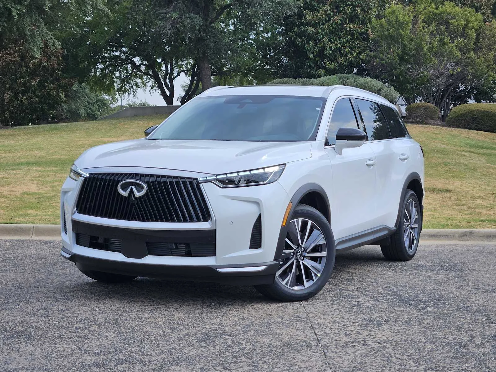 2027 INFINITI QX60 Luxe AWD