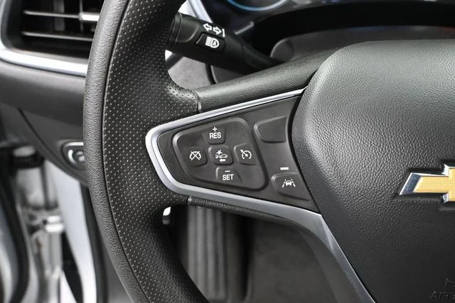 Used 2022 Silver Chevrolet LT image 26