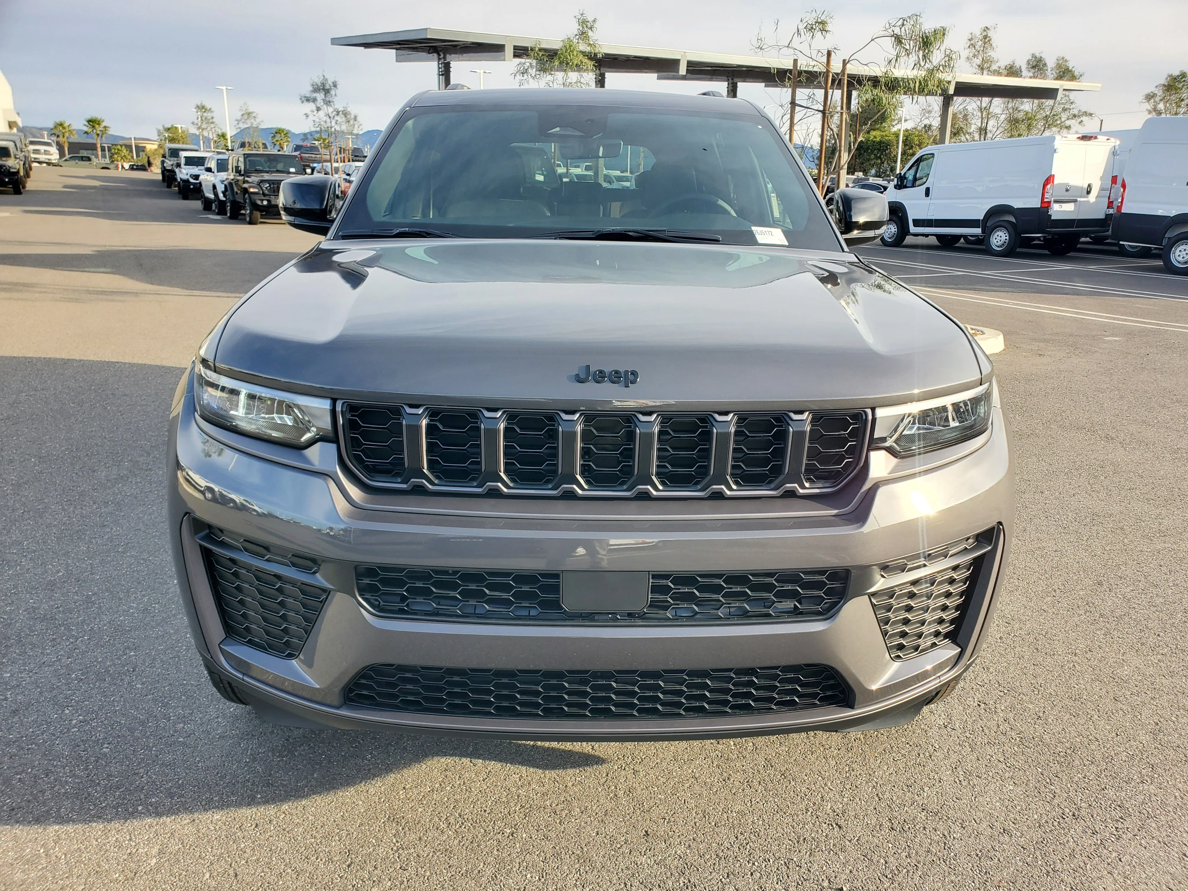 New 2026 Baltic Gray Metallic Clear-Coat Exterior Paint Jeep Altitude image 8