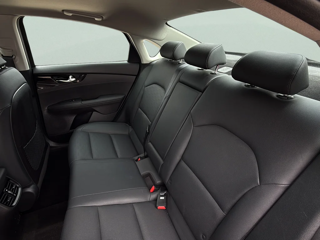 Used 2021 Gravity Gray Kia EX image 27