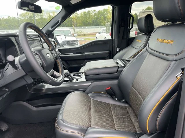 New 2026 White Ford Tremor image 15