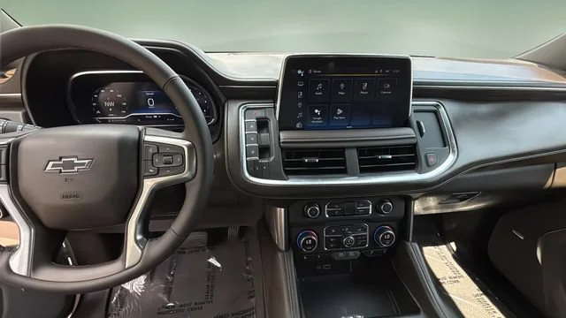 Used 2023 Summit White Chevrolet Z71 image 11