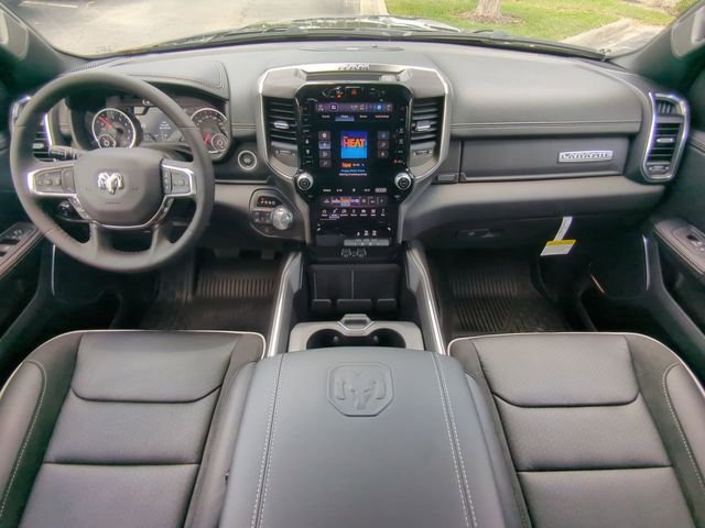 New 2026 Diamond Black Crystal Pearl-Coat Exterior Paint RAM Laramie image 17