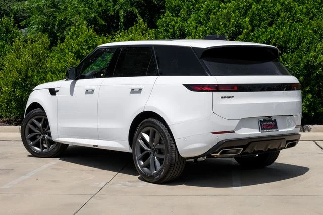 New 2026 Fuji White Land Rover Dynamic SE image 11