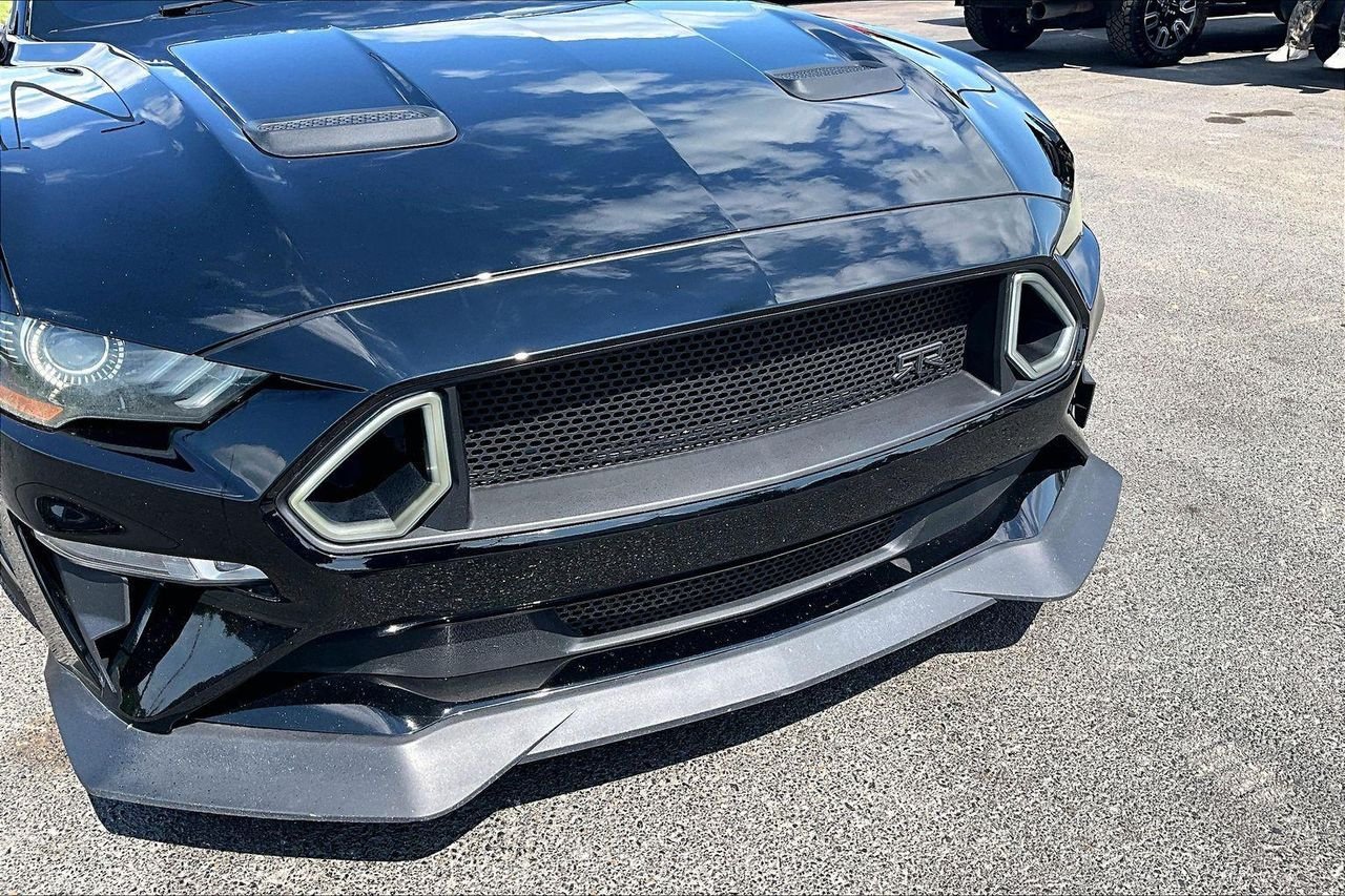 Used 2022 Shadow Black Ford GT Premium Fastback image 33