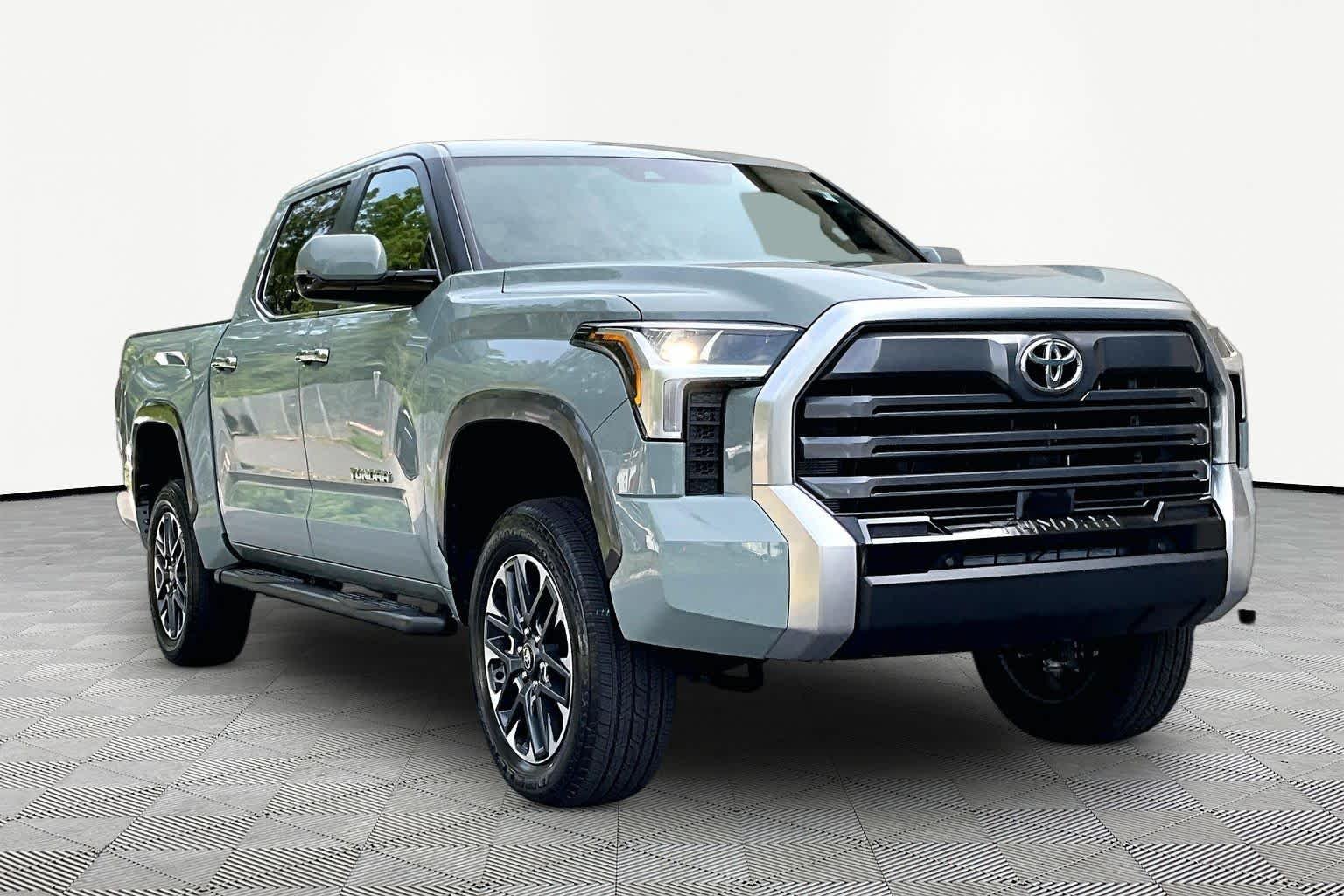 Used 2026 Lunar Rock Toyota Limited image 3