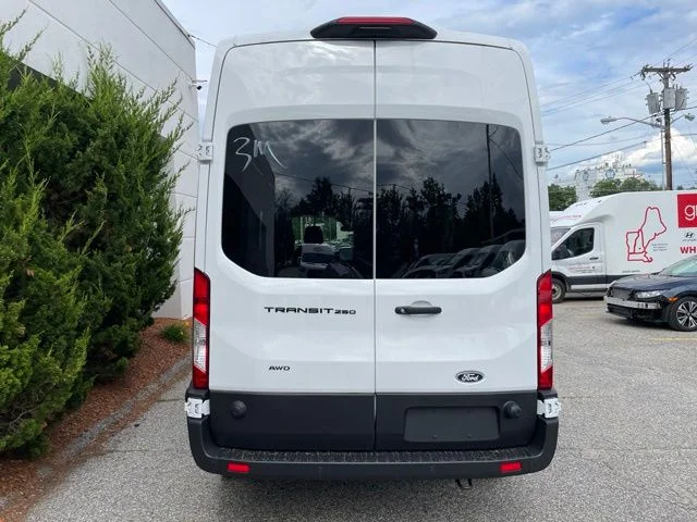 New 2026 OXFORD WHITE Ford Base image 7