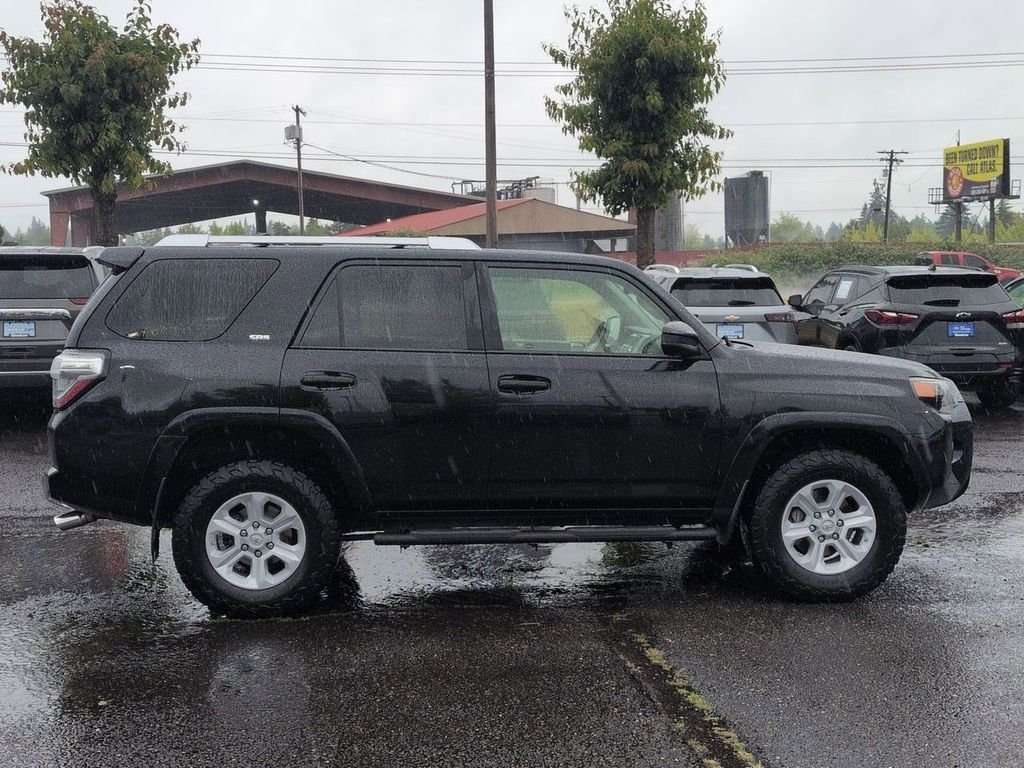 Used 2016 Midnight Black Metallic Toyota SR5 image 6