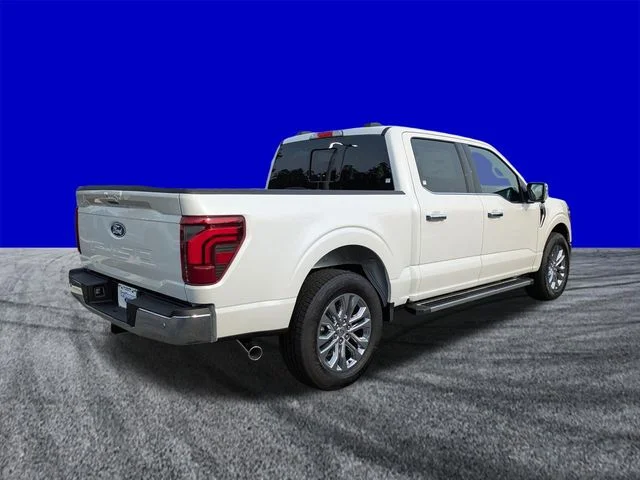 New 2026 Star White Metallic Tri-Coat Ford Lariat® image 4