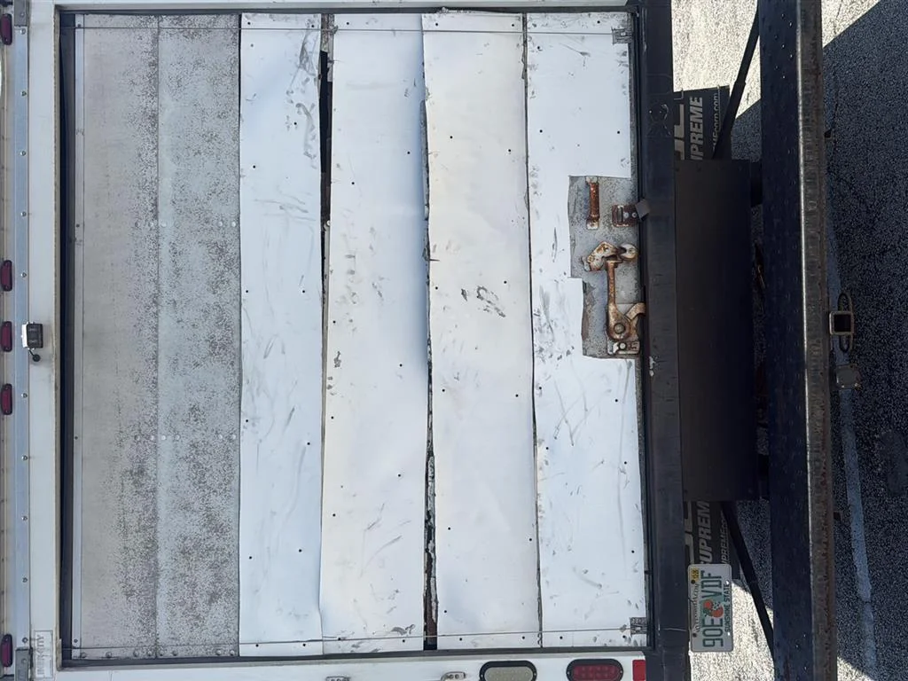 Used 2014 Gray Ford E450 image 3
