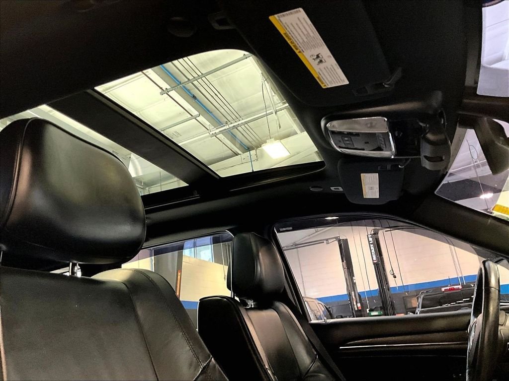 Used 2018 White Jeep Overland image 23