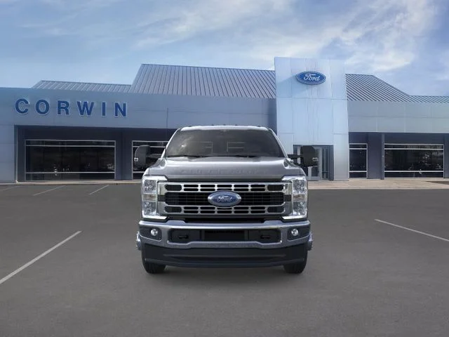 New 2026 Carbonized Gray Metallic Ford XLT image 7